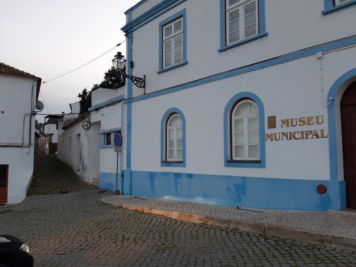 Casa Barbara - No Centro Historico De Aljezur Villa Kültér fotó